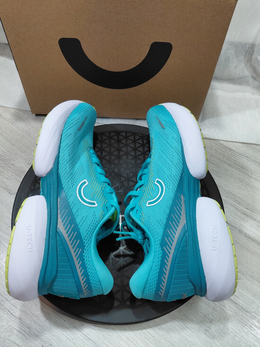 NEW True Motion Womens U-TECH Nevos 3 Scuba Blue & Lime Running Shoes SIZE 9.5 - Picture 6 of 15